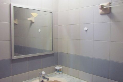 Condominio de 2 dormitorios en Jomtien Beach, Pattaya, Tailandia № 242564 - foto 4