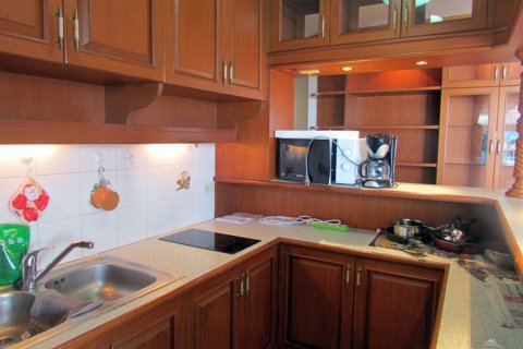 Condominio de 2 dormitorios en Jomtien Beach, Pattaya, Tailandia № 242564 - foto 12