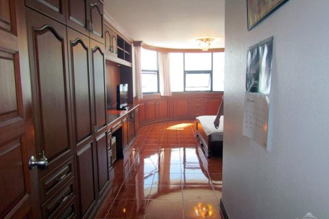 Condominio de 2 dormitorios en Jomtien Beach, Pattaya, Tailandia № 242564 - foto 16