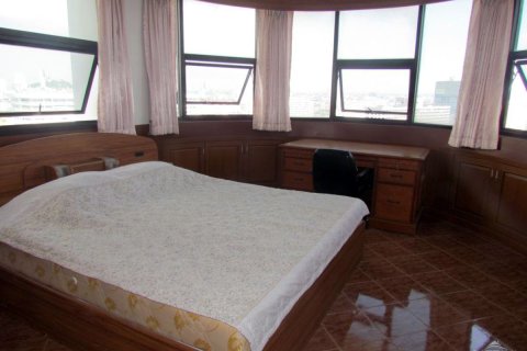 Condominio de 2 dormitorios en Jomtien Beach, Pattaya, Tailandia № 242564