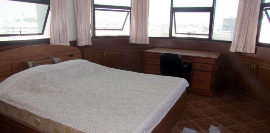 Condominio de 2 dormitorios en Jomtien Beach, Pattaya, Tailandia № 242564
