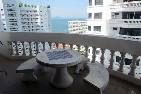 Condominio de 2 dormitorios en Jomtien Beach, Pattaya, Tailandia № 242564 - foto 6