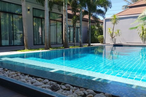 Casa de 3 dormitorios en Pattaya, Tailandia № 243194 - foto 16