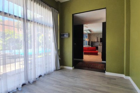 Casa de 3 dormitorios en Pattaya, Tailandia № 243194 - foto 3