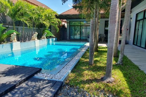 Casa de 3 dormitorios en Pattaya, Tailandia № 243194 - foto 15