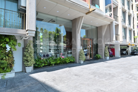 Condominio de 2 dormitorios en Bangkok, Tailandia № 226075 - foto 10