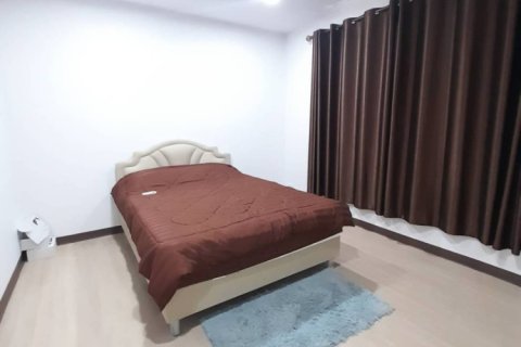 Casa de 3 dormitorios en Pattaya, Tailandia № 243209 - foto 4