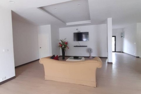 Casa de 3 dormitorios en Pattaya, Tailandia № 243209 - foto 9