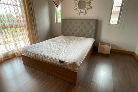 House in Pattaya, Thailand 4 bedrooms № 243210 - photo 10