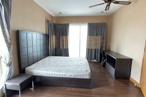 House in Pattaya, Thailand 4 bedrooms № 243210 - photo 13