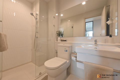 Eigentumswohnung in Bangkok, Thailand, 1 Schlafzimmer  № 241647 - Foto 2