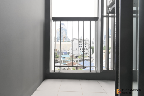Eigentumswohnung in Bangkok, Thailand, 1 Schlafzimmer  № 241647 - Foto 6