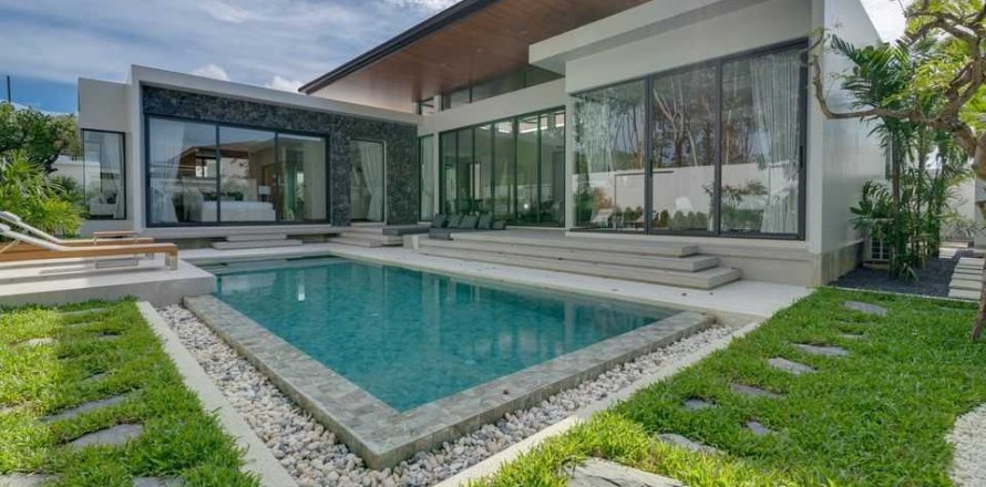 Casa de 4 dormitorios en Bang Tao, Tailandia № 120812