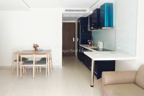 Condominio de 2 dormitorios en Pattaya, Tailandia № 241549 - foto 2