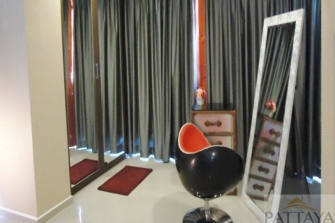 Condominio de 1 dormitorio en Pattaya, Tailandia № 242409 - foto 4