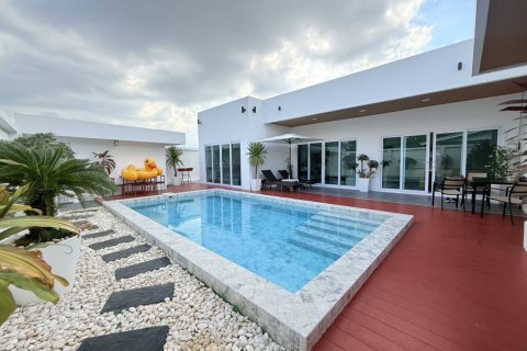Villa à Pattaya, Thaïlande 4 chambres № 251004