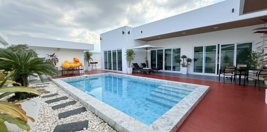 Villa à Pattaya, Thaïlande 4 chambres № 251004