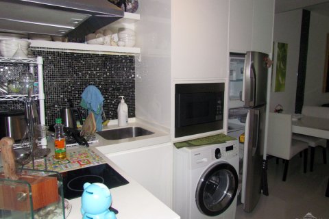 Condominio de 2 dormitorios en Pattaya, Tailandia № 243041 - foto 2