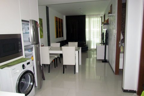 Condominio de 2 dormitorios en Pattaya, Tailandia № 243041 - foto 3