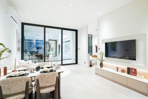Apartment in Pattaya, Thailand 4 rooms № 241864 - photo 2