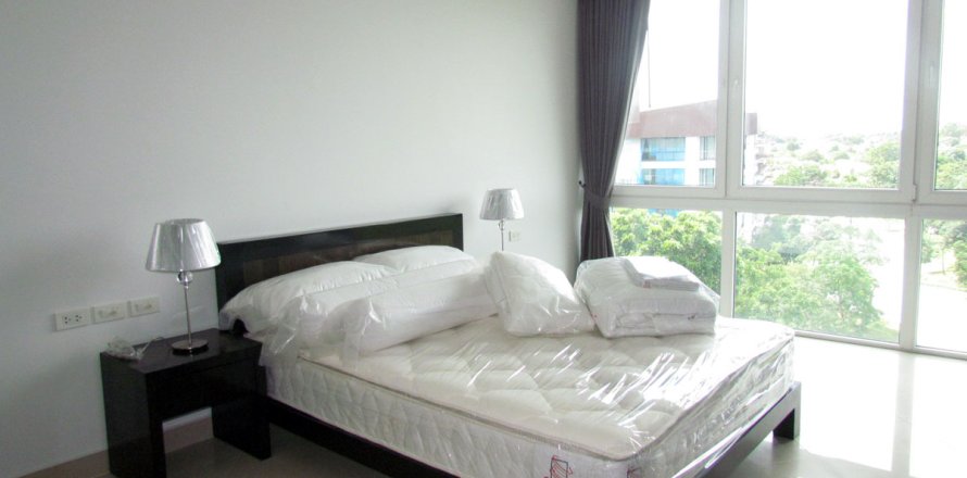 Condominio de 2 dormitorios en Jomtien Beach, Pattaya, Tailandia № 242788