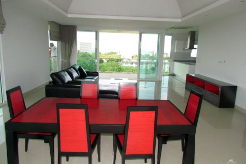 Condominio de 2 dormitorios en Jomtien Beach, Pattaya, Tailandia № 242788 - foto 18