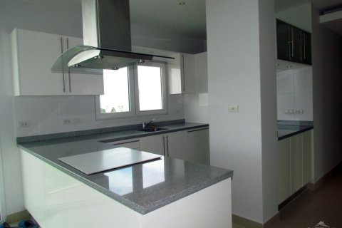 Condominio de 2 dormitorios en Jomtien Beach, Pattaya, Tailandia № 242788 - foto 11