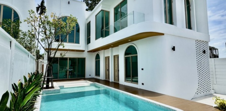 Casa de 5 dormitorios en Jomtien Beach, Pattaya, Tailandia № 134420