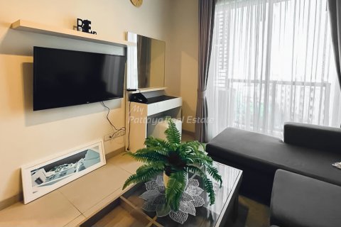 Condominio de 1 dormitorio en Bang Lamung, Tailandia № 234311 - foto 1