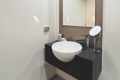 Condominio de 1 dormitorio en Bang Lamung, Tailandia № 234311 - foto 6