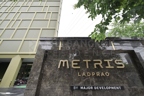 Condo in Bangkok, Thailand, 2 bedrooms № 188379 - photo 4