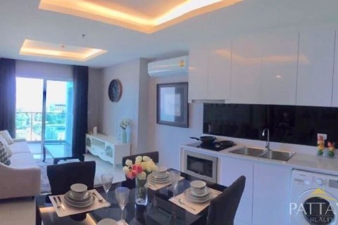 Condo in Pattaya, Thailand, 2 bedrooms № 242452 - photo 8