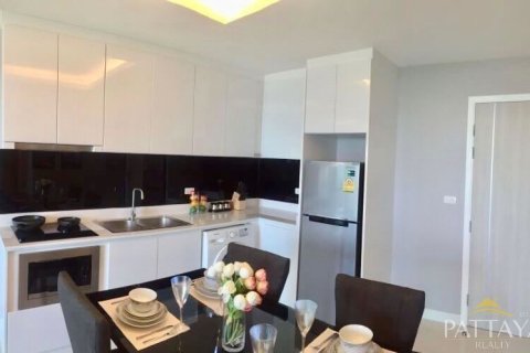 Condo in Pattaya, Thailand, 2 bedrooms № 242452 - photo 6