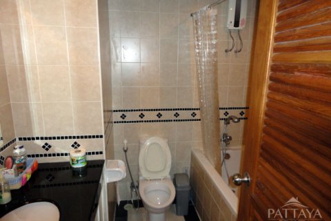 Condominio de 2 dormitorios en Jomtien Beach, Pattaya, Tailandia № 242811 - foto 11