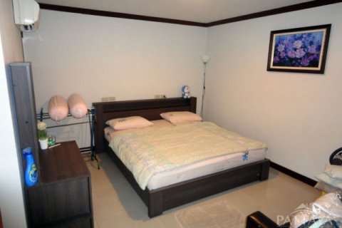 Condominio de 2 dormitorios en Jomtien Beach, Pattaya, Tailandia № 242811 - foto 9