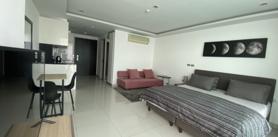 Estudio en el condominio en Pattaya, Tailandia en Wong Amat Tower № 243405