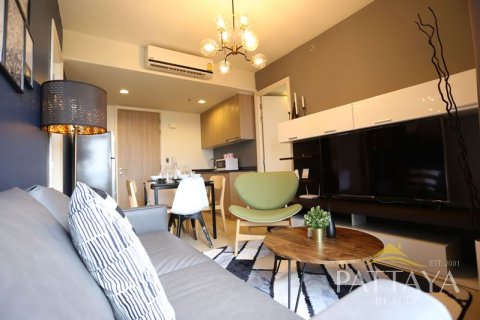 Condominio de 2 dormitorios en Pattaya, Tailandia № 242421 - foto 2