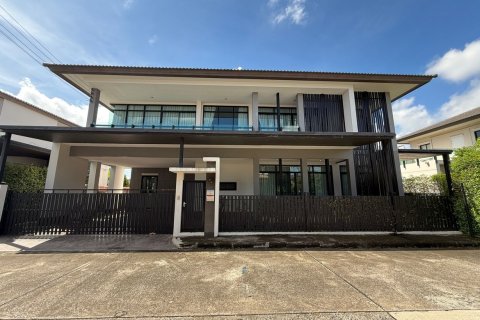 House in Chiang Mai, Thailand 5 bedrooms № 244772