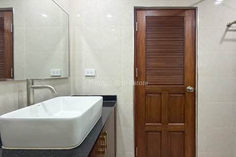 Condominio de 2 dormitorios en Bang Lamung, Tailandia № 234313 - foto 14