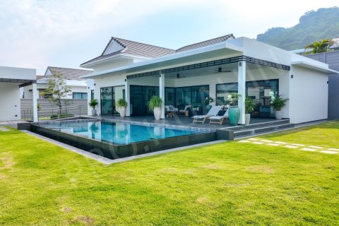 วิลล่าในอำเภอหัวหิน, ประเทศไทย 3 ห้องนอน № 254778