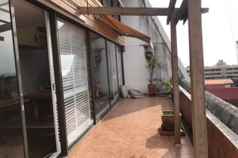 Condominio de 3 dormitorios en Jomtien Beach, Pattaya, Tailandia № 242539 - foto 11