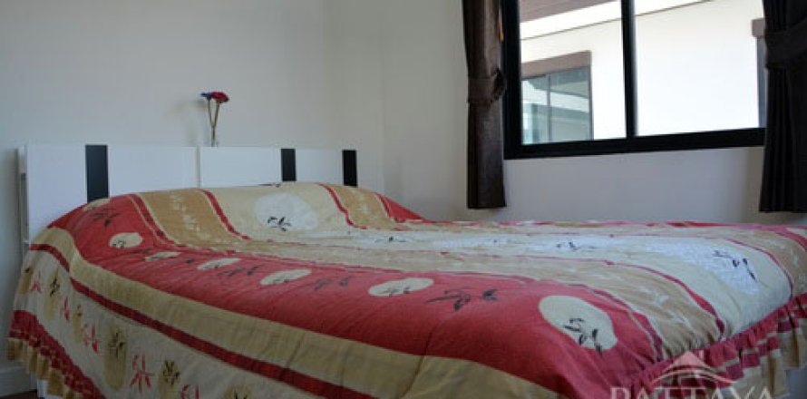 Casa de 3 dormitorios en Pattaya, Tailandia № 243096