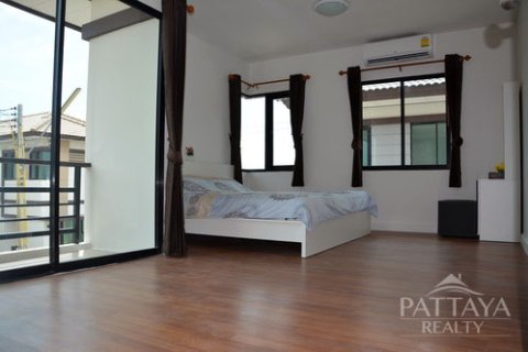 Casa de 3 dormitorios en Pattaya, Tailandia № 243096 - foto 14