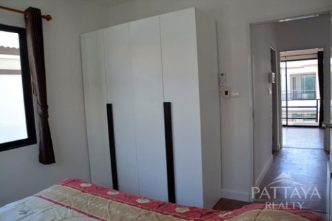 Casa de 3 dormitorios en Pattaya, Tailandia № 243096 - foto 2