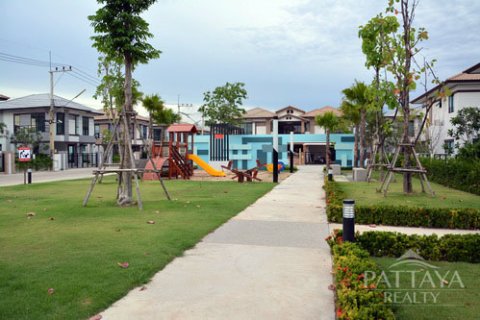 Casa de 3 dormitorios en Pattaya, Tailandia № 243096 - foto 8