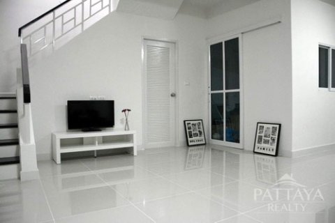 Casa de 3 dormitorios en Pattaya, Tailandia № 243096 - foto 12