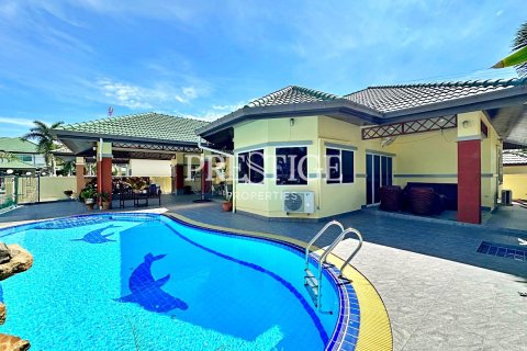 House in Pattaya, Thailand 3 bedrooms № 250529