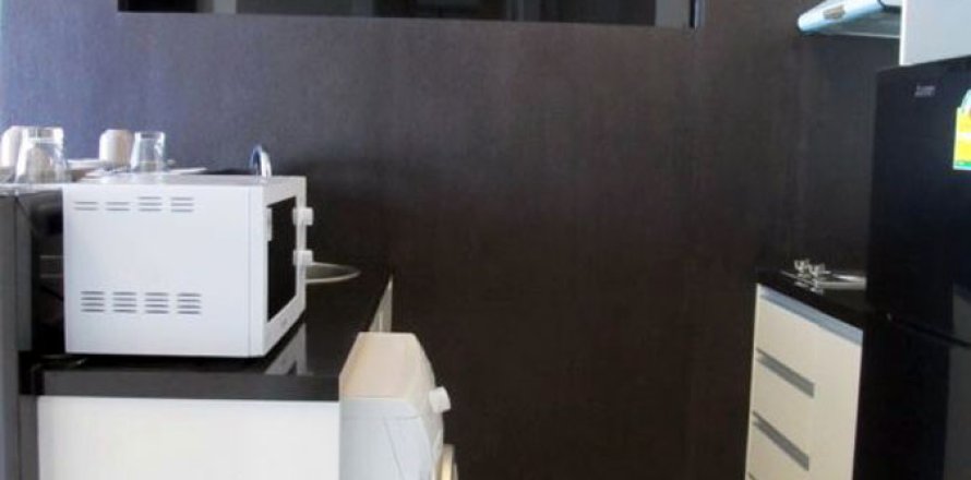 Condominio de 1 dormitorio en Pattaya, Tailandia № 242216