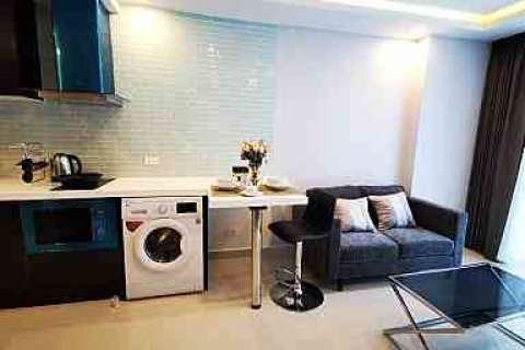 Sobre plano GRAND AVENUE RESIDENCE en Pattaya, Tailandia № 25455 - foto 4