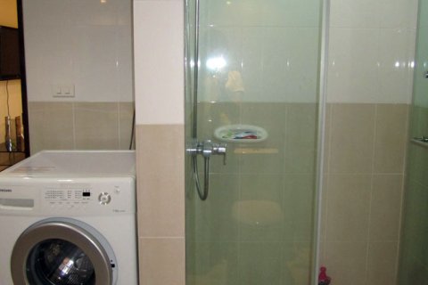 Condominio de 1 dormitorio en Pattaya, Tailandia № 242708 - foto 12